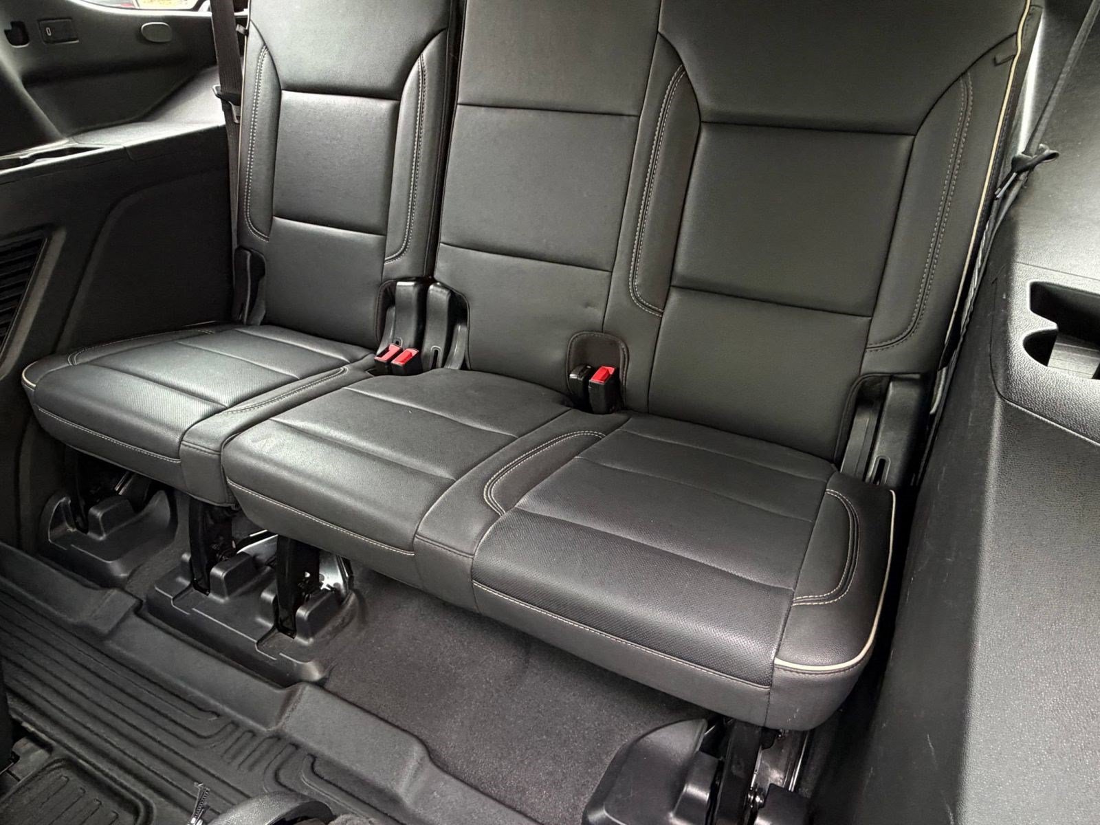 Used 2023 Chevrolet Tahoe Premier RWD image 33