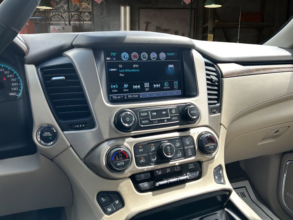 Certified 2020 GMC Yukon Denali w/ Denali Premium Package AWD/4WD image 23