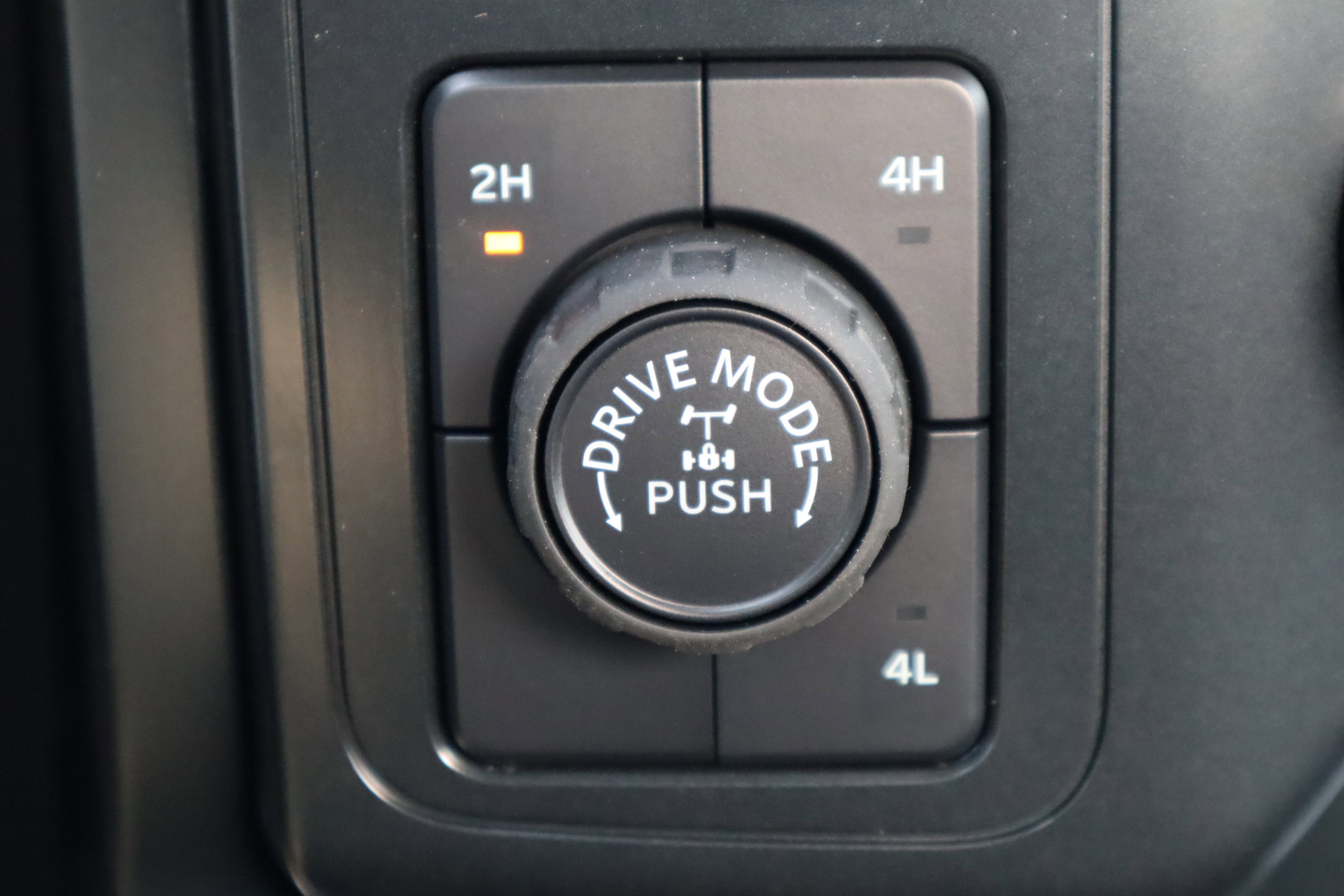 New 2025 Ford F150 XL w/ Equipment Group 103A High image 90