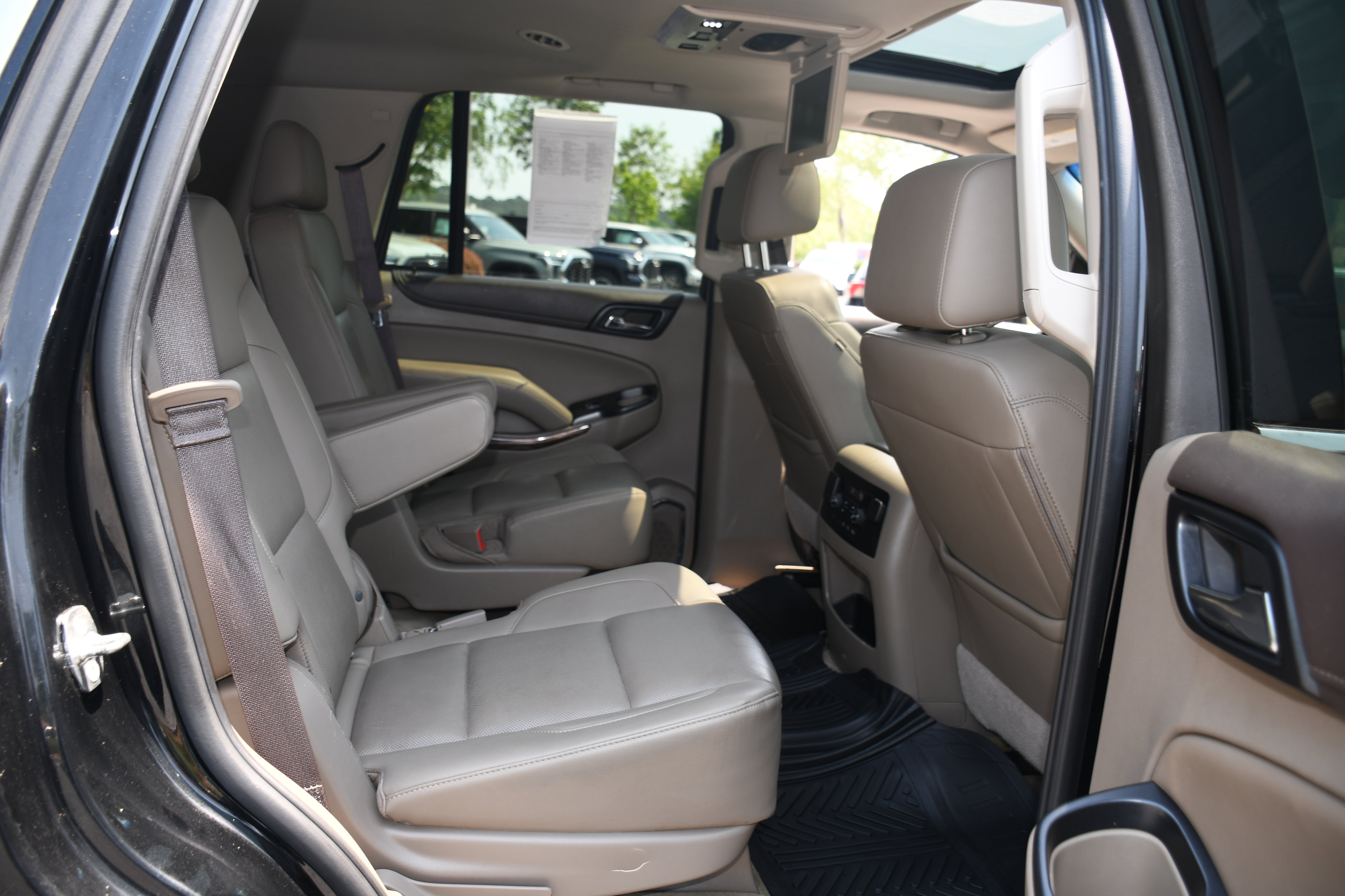Used 2018 GMC Yukon SLT w/ Open Road Package RWD image 22
