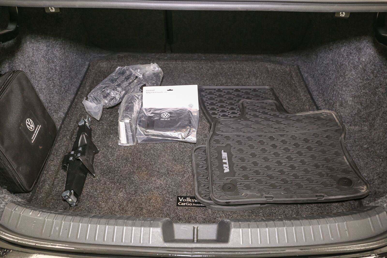Certified 2023 Volkswagen Jetta Sport FWD image 14