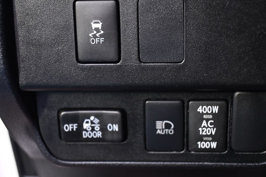 Used 2023 Toyota Tacoma TRD Off-Road w/ TRD Premium Off Road Package AWD/4WD image 24