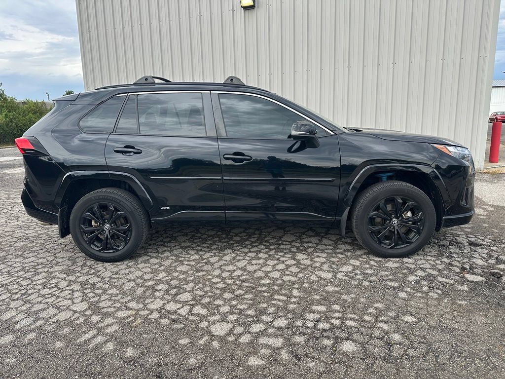 Used 2023 Toyota RAV4 SE AWD/4WD image 4