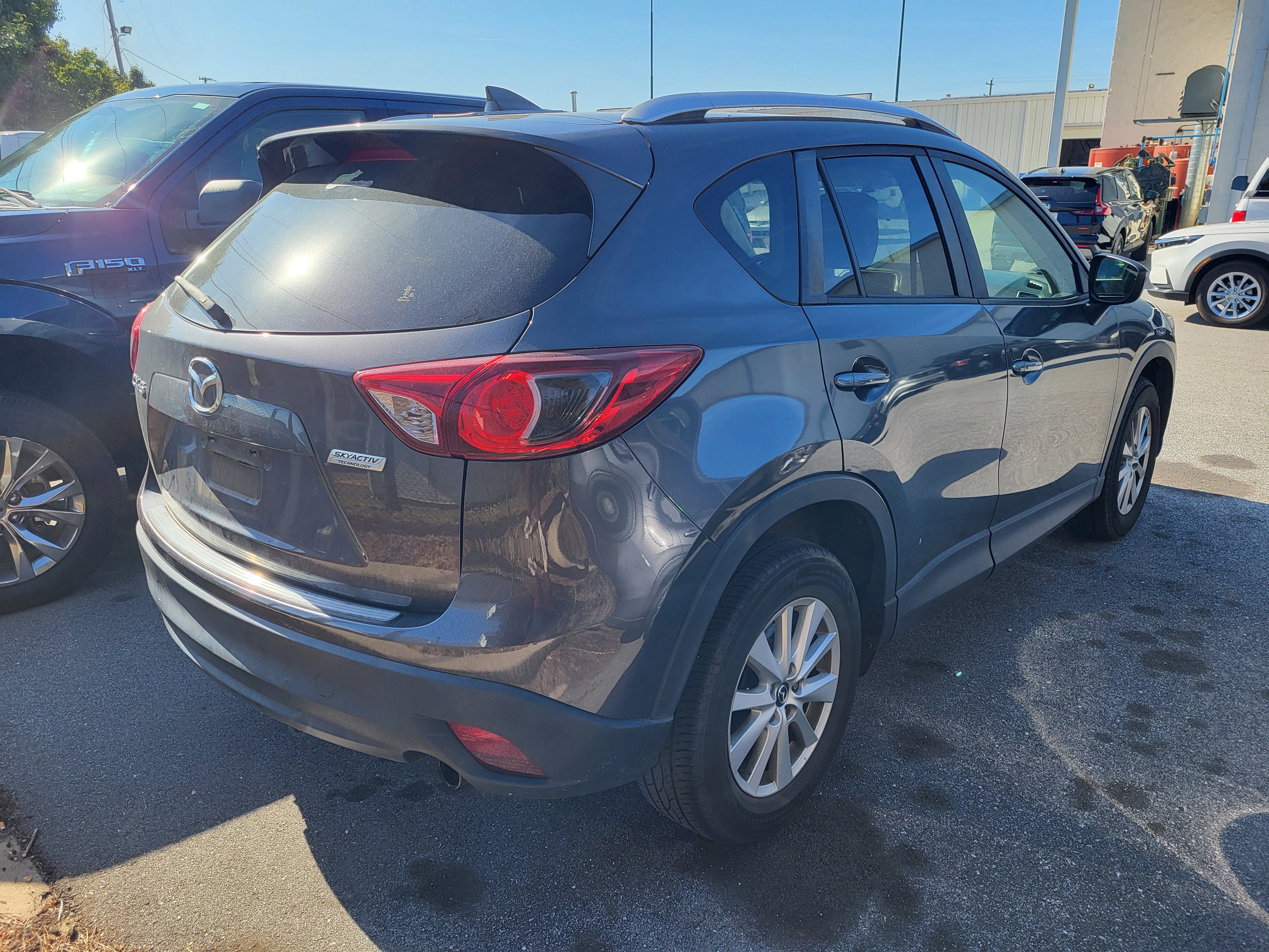 Used 2016 MAZDA CX-5 Touring FWD image 4