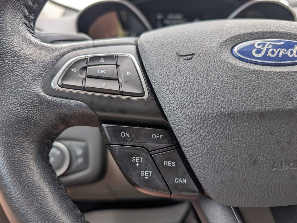 Used 2017 Ford Escape Titanium image 22