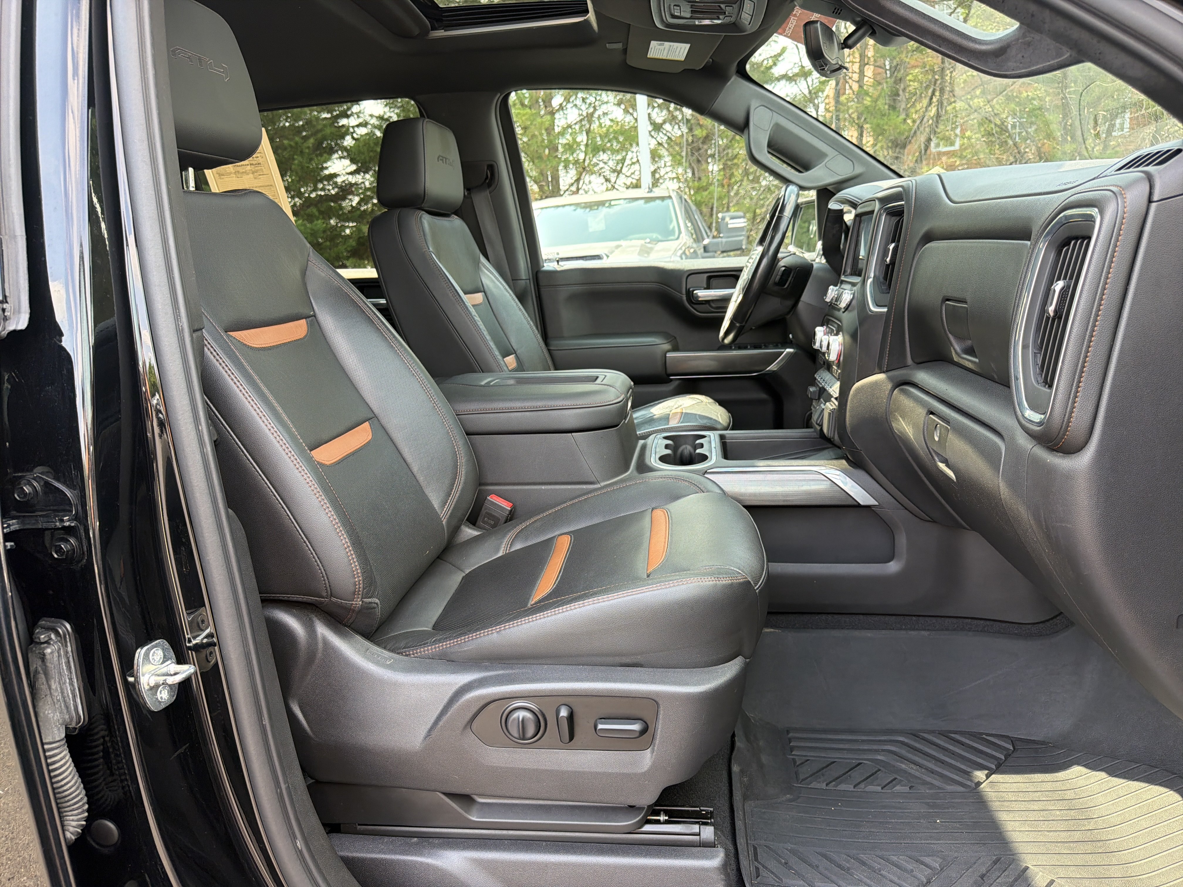 Used 2020 GMC Sierra 1500 AT4 w/ AT4 Premium Package AWD/4WD image 35