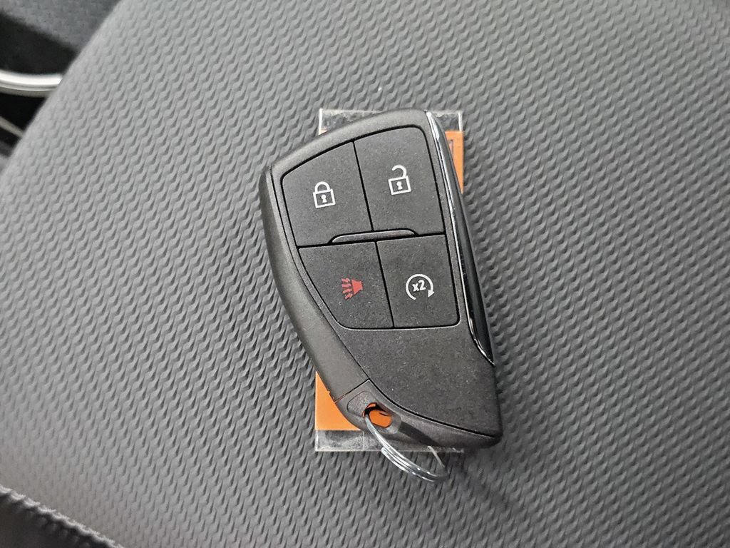 Used 2026 Chevrolet Equinox LT w/ Safety and Technology Package FWD image 34