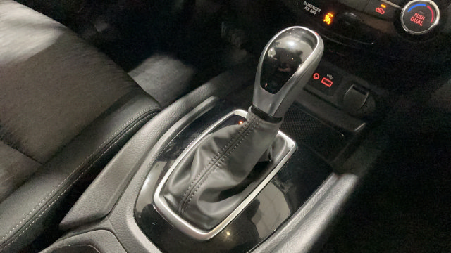Used 2020 Nissan Rogue SV AWD/4WD image 14