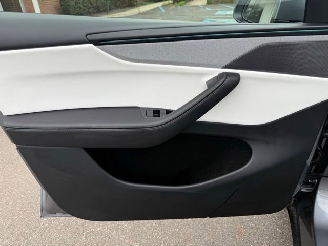 Used 2026 Tesla Model Y Long Range AWD/4WD image 45