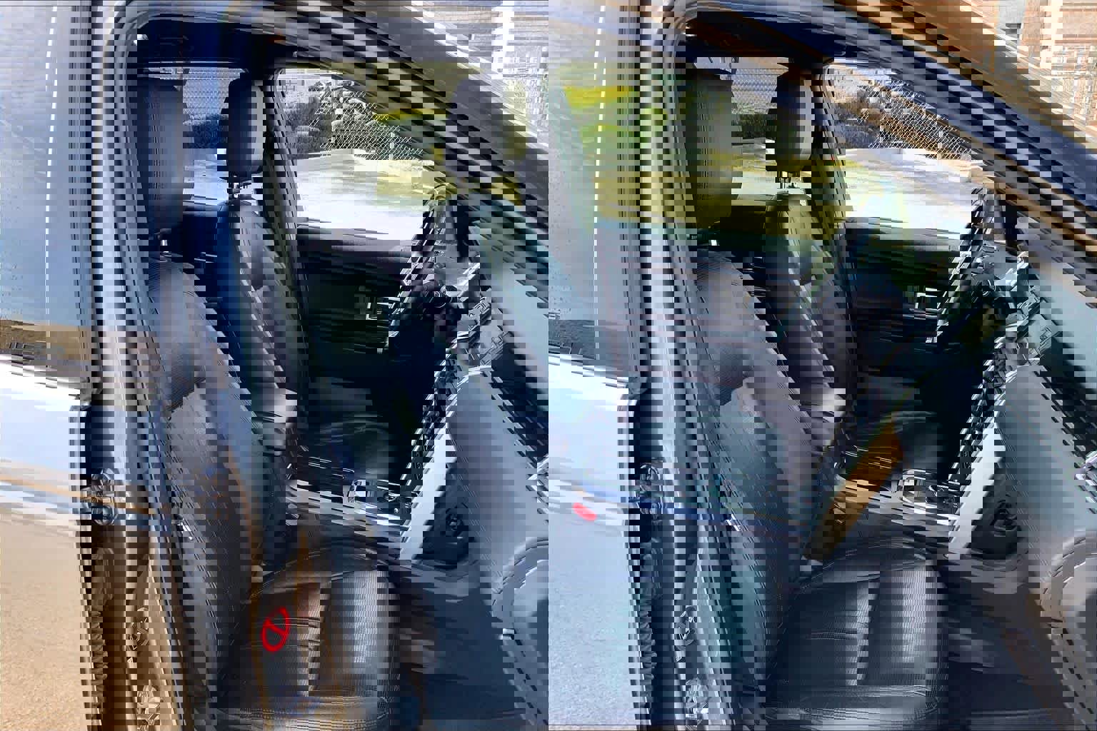 Certified 2019 Land Rover Discovery Sport SE image 7