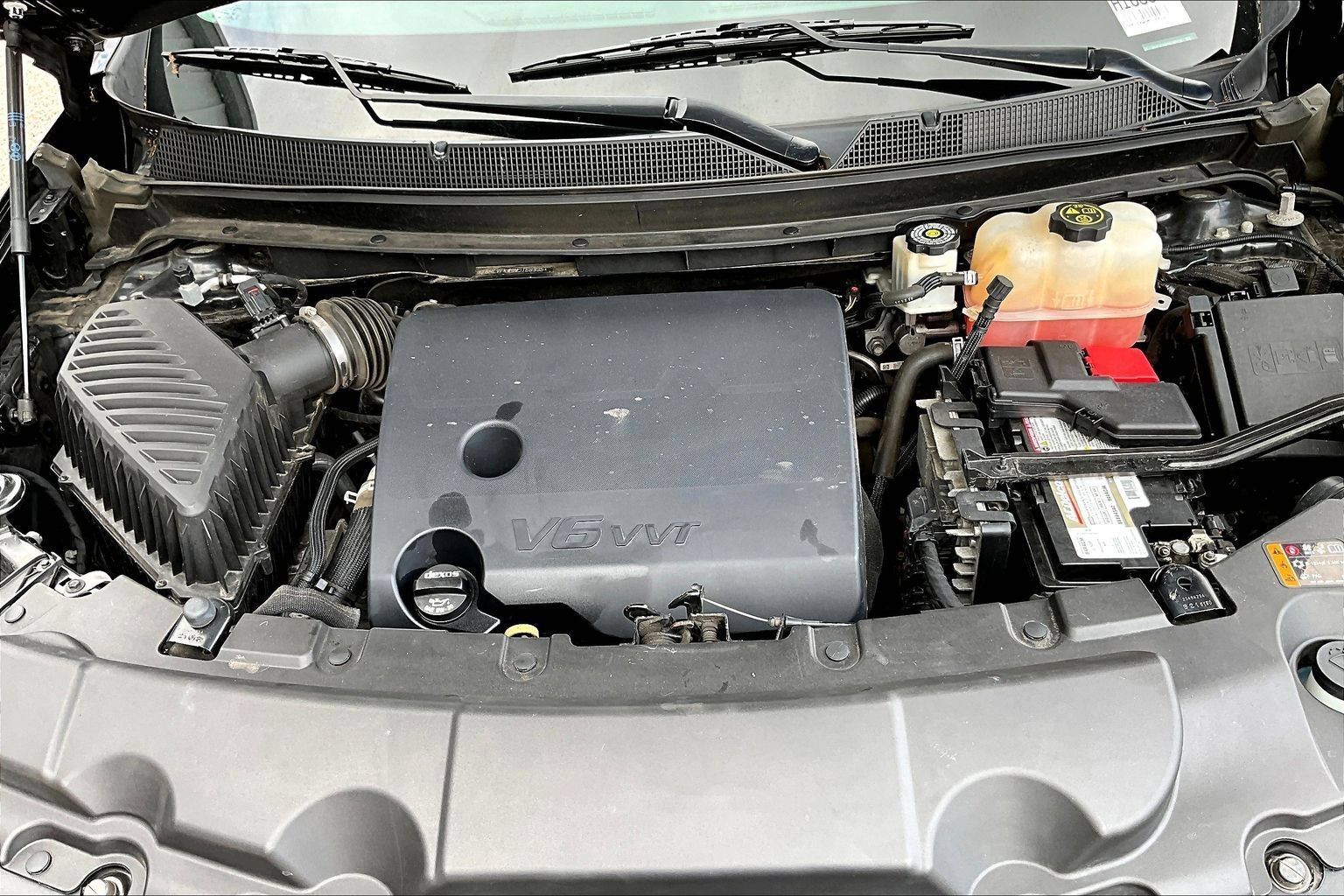 Used 2021 Chevrolet Traverse LS AWD/4WD image 30