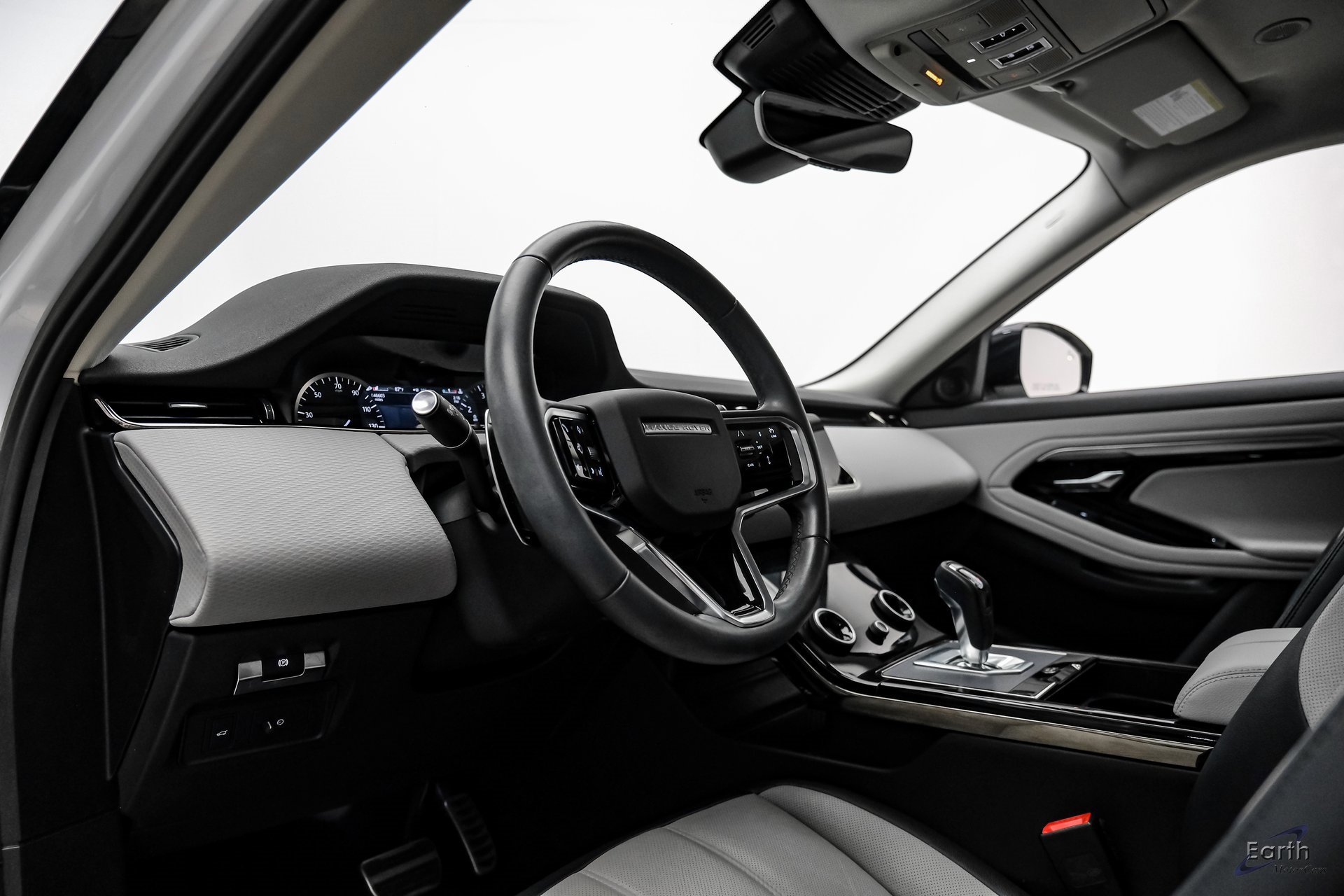 Used 2023 Land Rover Range Rover Evoque R-Dynamic S image 27