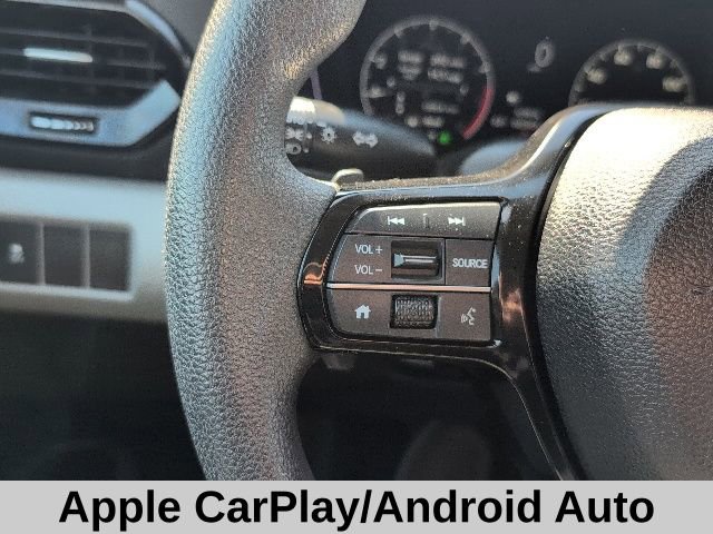 Used 2023 Honda Pilot LX image 9