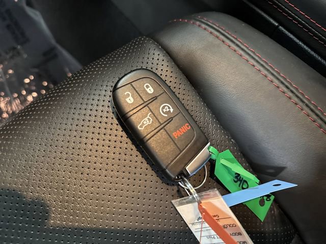 Used 2025 Dodge Durango R/T image 30