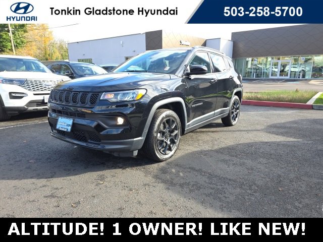 Used 2023 Jeep Compass Altitude w/ Sun and Sound Group image 3