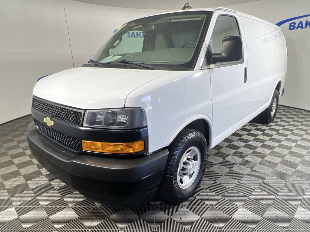 Used 2019 Chevrolet Express 2500 RWD image 4