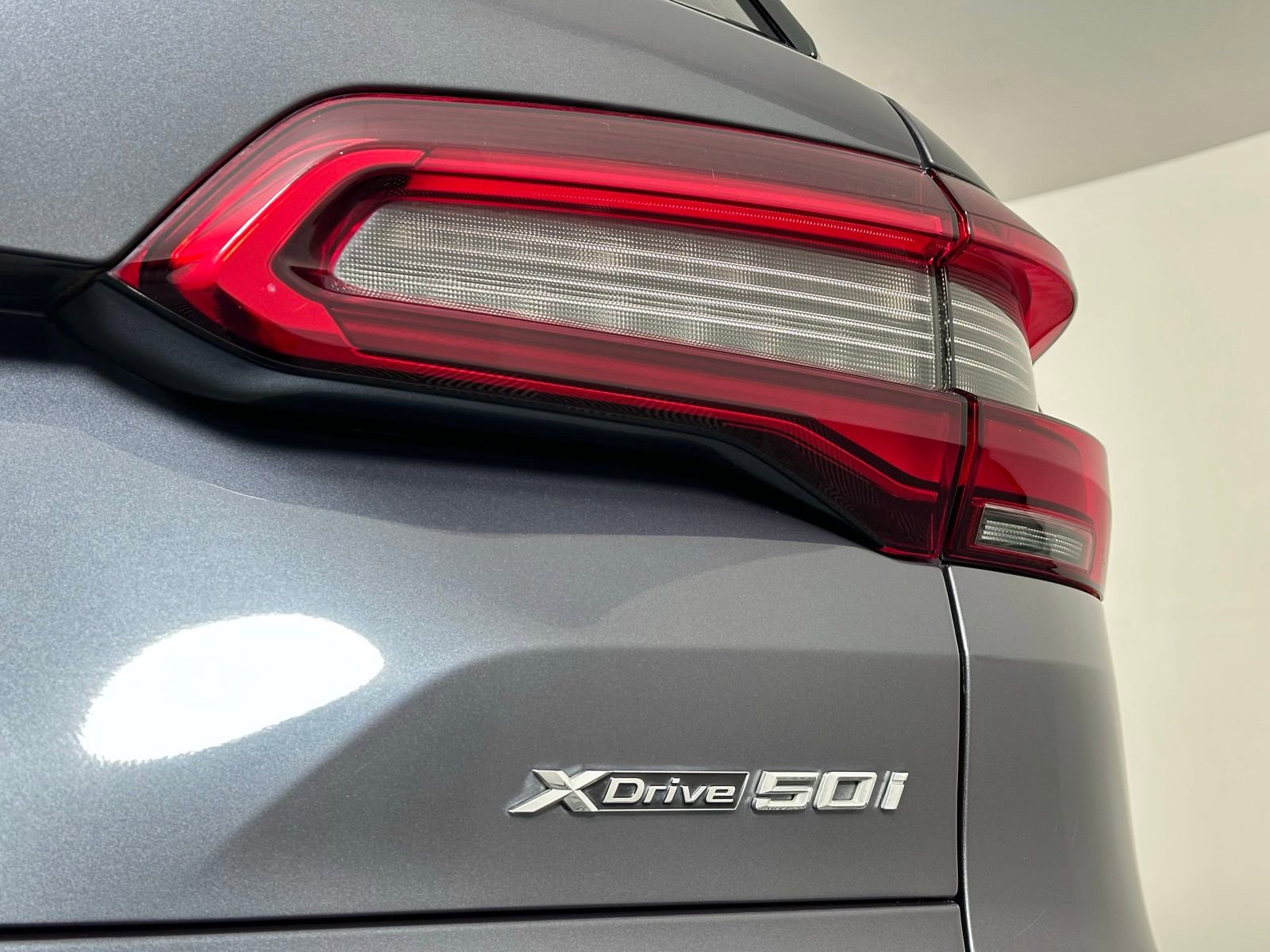 Used 2019 BMW X5 xDrive50i w/ Parking Assistance Package image 13