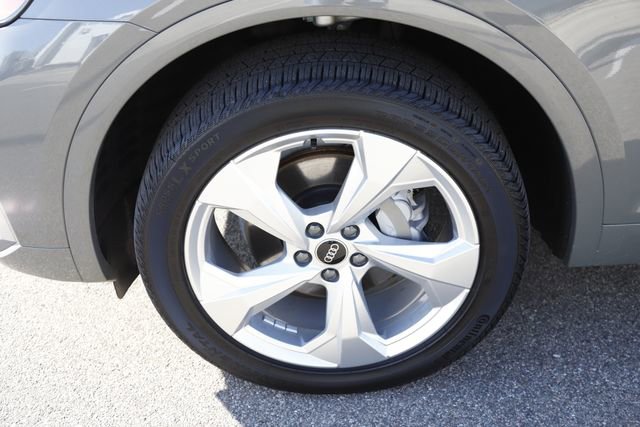 Used 2023 Audi Q5 2.0T Premium Plus image 12