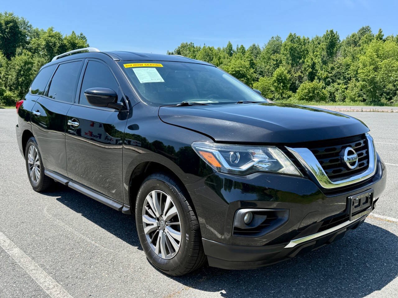 Used 2019 Nissan Pathfinder SV AWD/4WD image 9