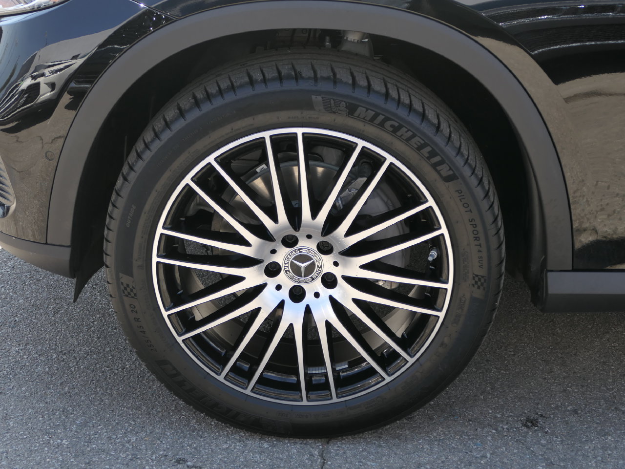 Used 2026 Mercedes-Benz GLC 300 image 8