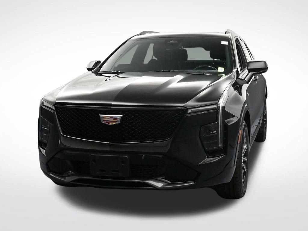Certified 2024 Cadillac XT4 Sport w/ Cold Weather Package AWD/4WD image 8