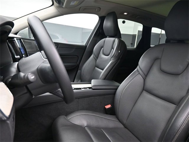 Used 2022 Volvo XC60 B5 Inscription w/ Advanced Package image 9