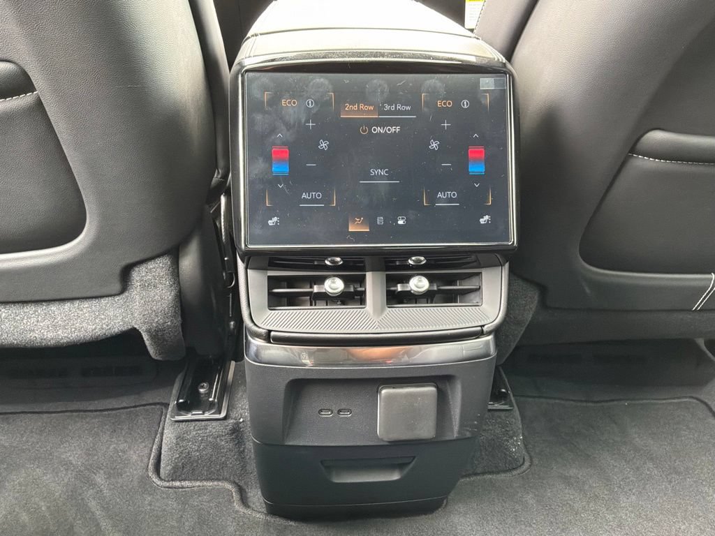 New 2027 Cadillac Vistiq Sport AWD/4WD image 38
