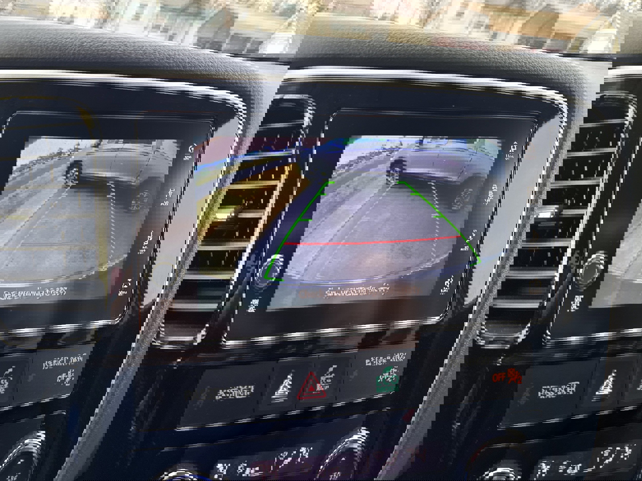 Used 2018 Mitsubishi Outlander SEL image 18