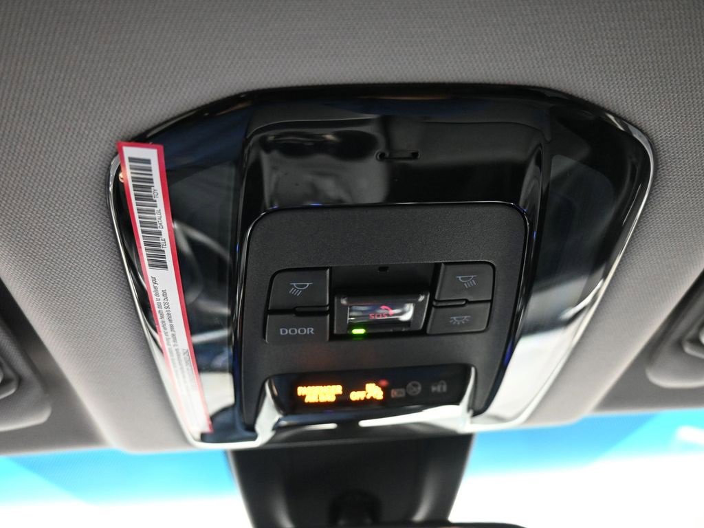 Certified 2024 Toyota Venza LE image 17