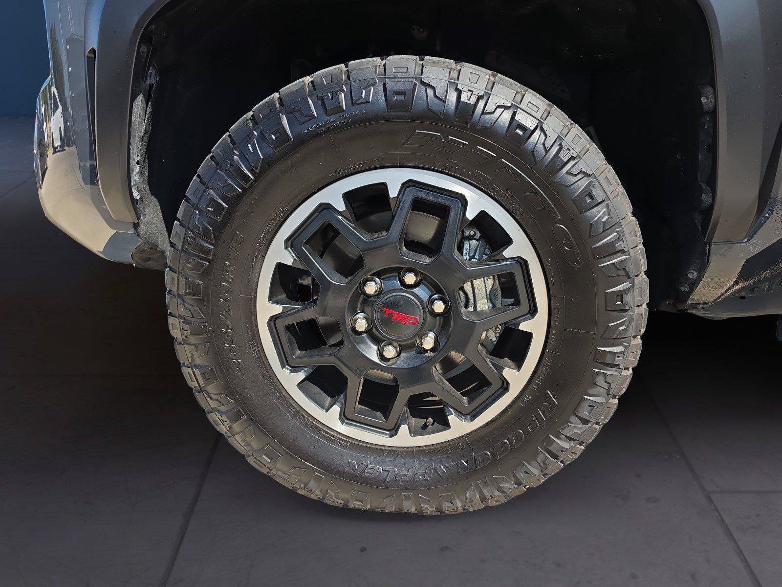 Used 2025 Toyota Tacoma TRD Off-Road AWD/4WD image 14