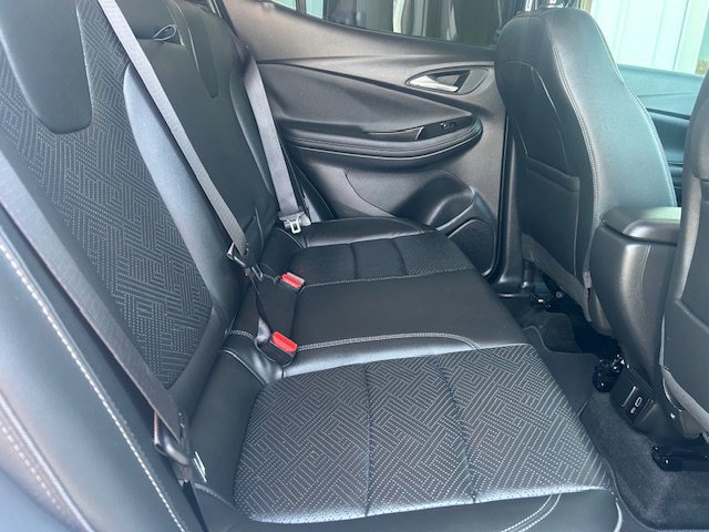 Used 2022 Buick Encore GX Essence image 7