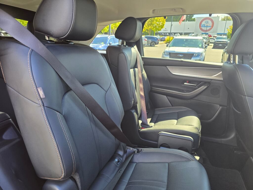 Certified 2024 MAZDA CX-90 Plug-In Hybrid w/ Preferred AWD/4WD image 31