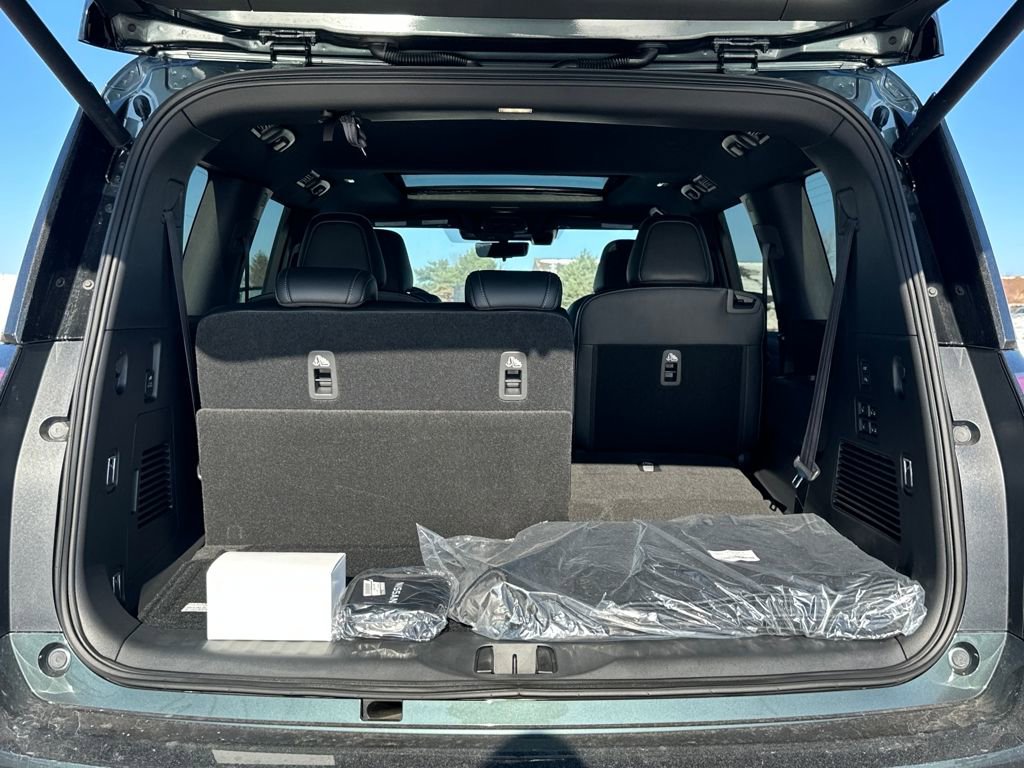 New 2026 Nissan Armada PRO-4X image 40