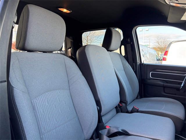 Used 2024 RAM 3500 Big Horn image 39