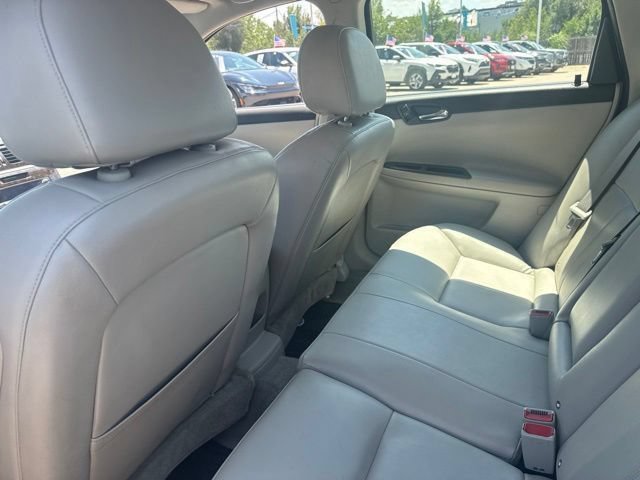 Used 2016 Chevrolet Impala LTZ FWD image 11
