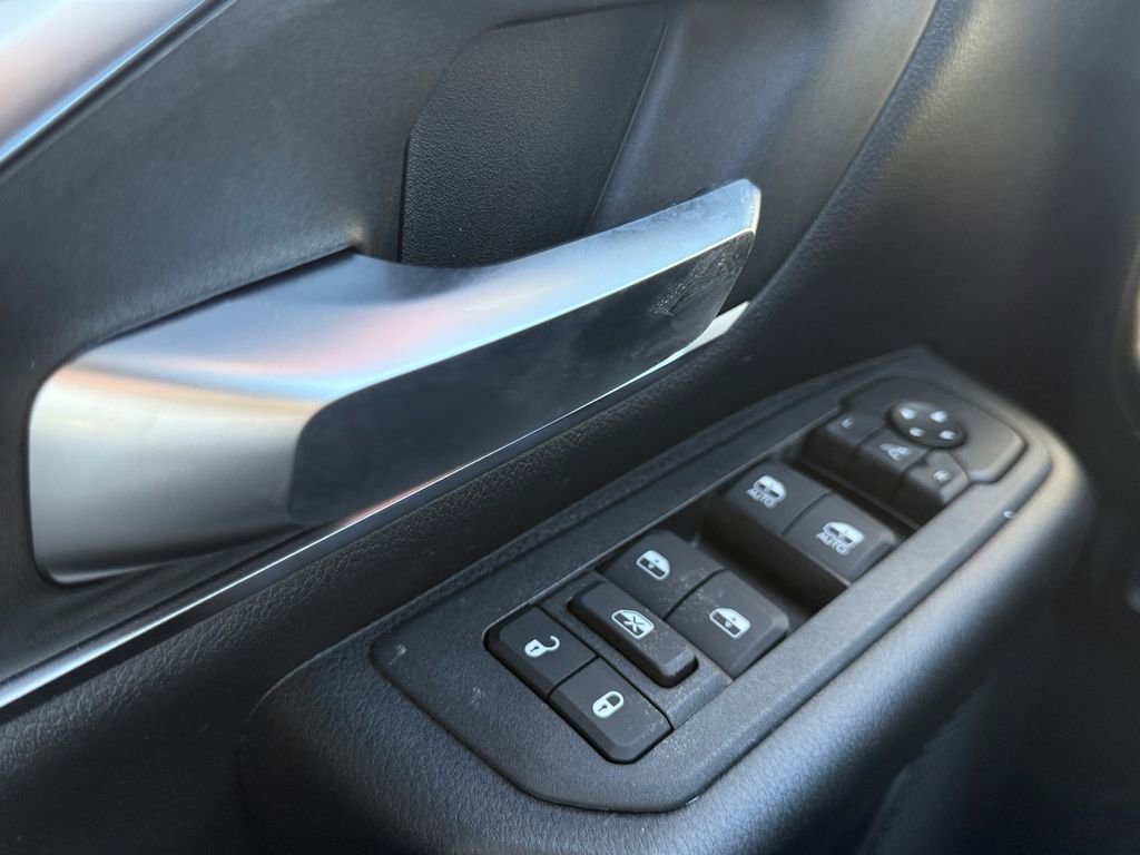 New 2026 RAM 1500 4x4 Crew Cab image 28