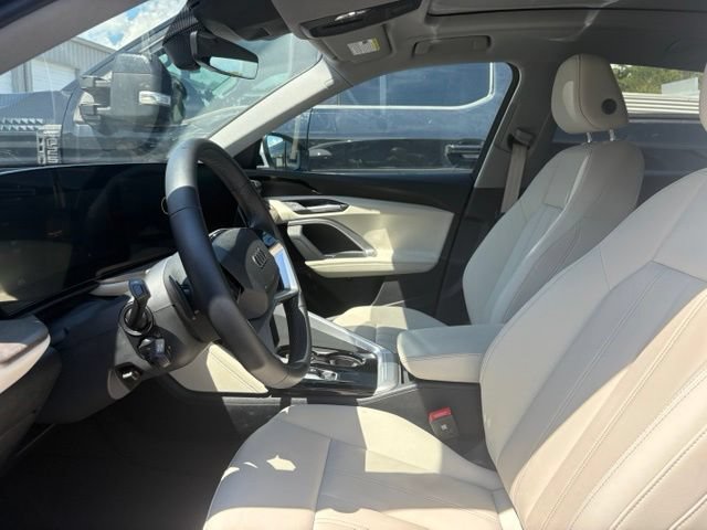 Used 2025 Audi Q5 Premium w/ Convenience Package AWD/4WD image 9