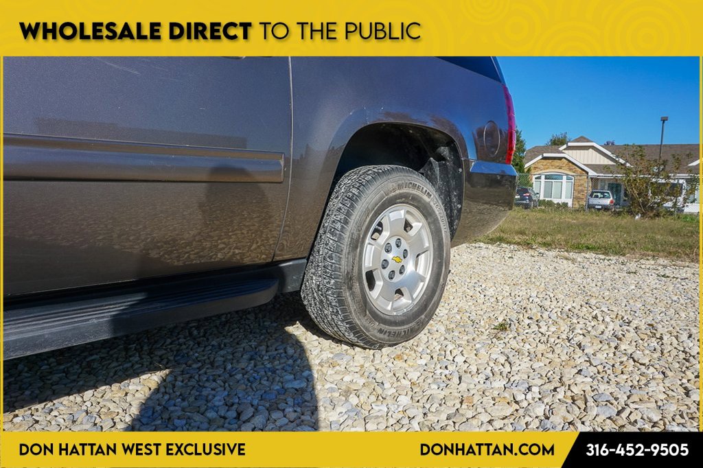 Used 2011 Chevrolet Suburban LT image 37