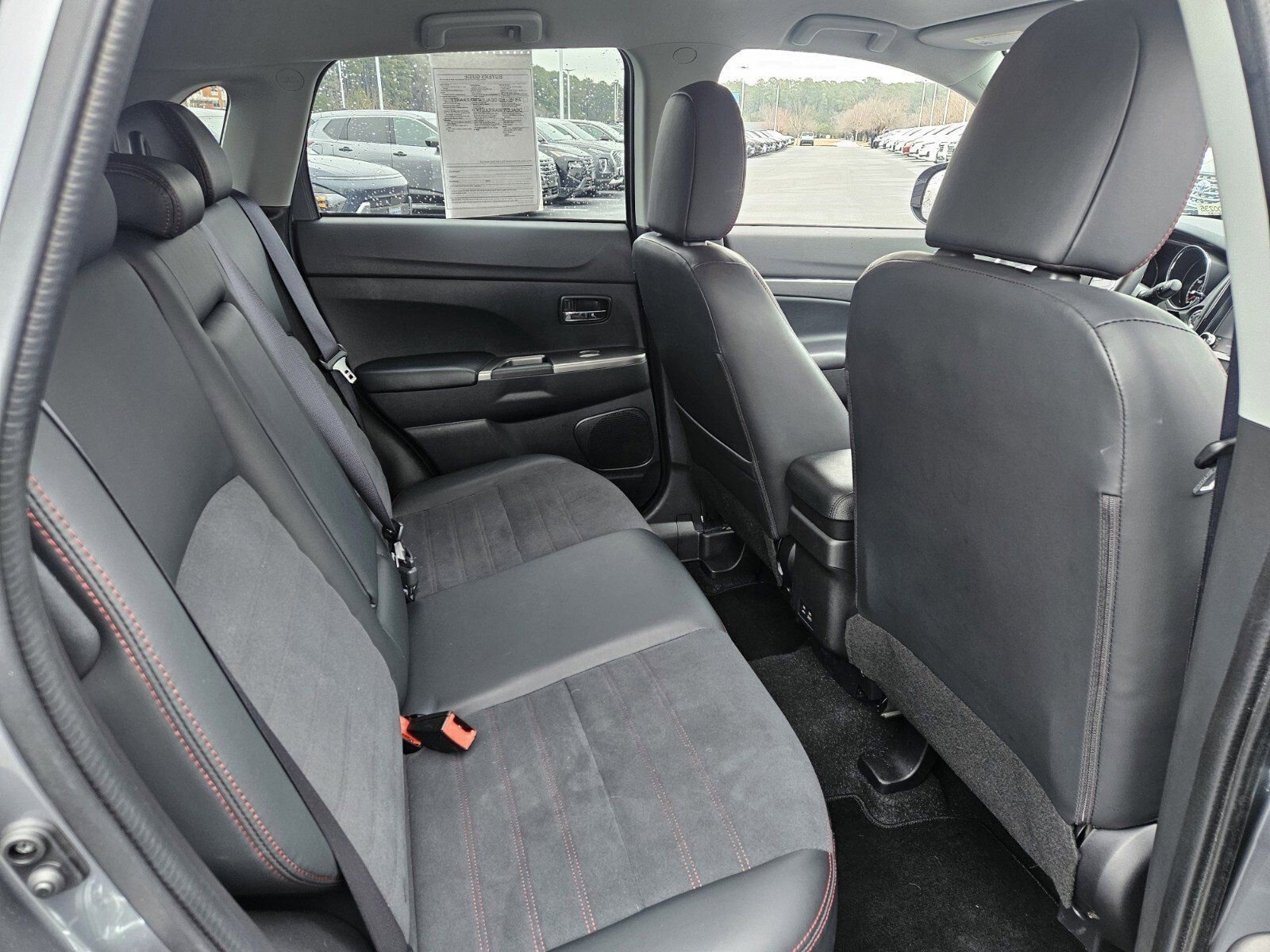 Used 2025 Mitsubishi Outlander Sport SE image 19