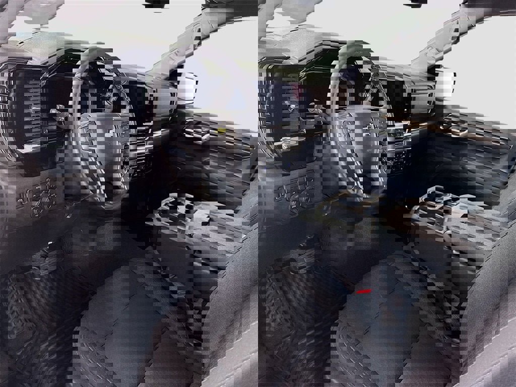 Used 2024 Chevrolet Silverado 1500 LT image 3