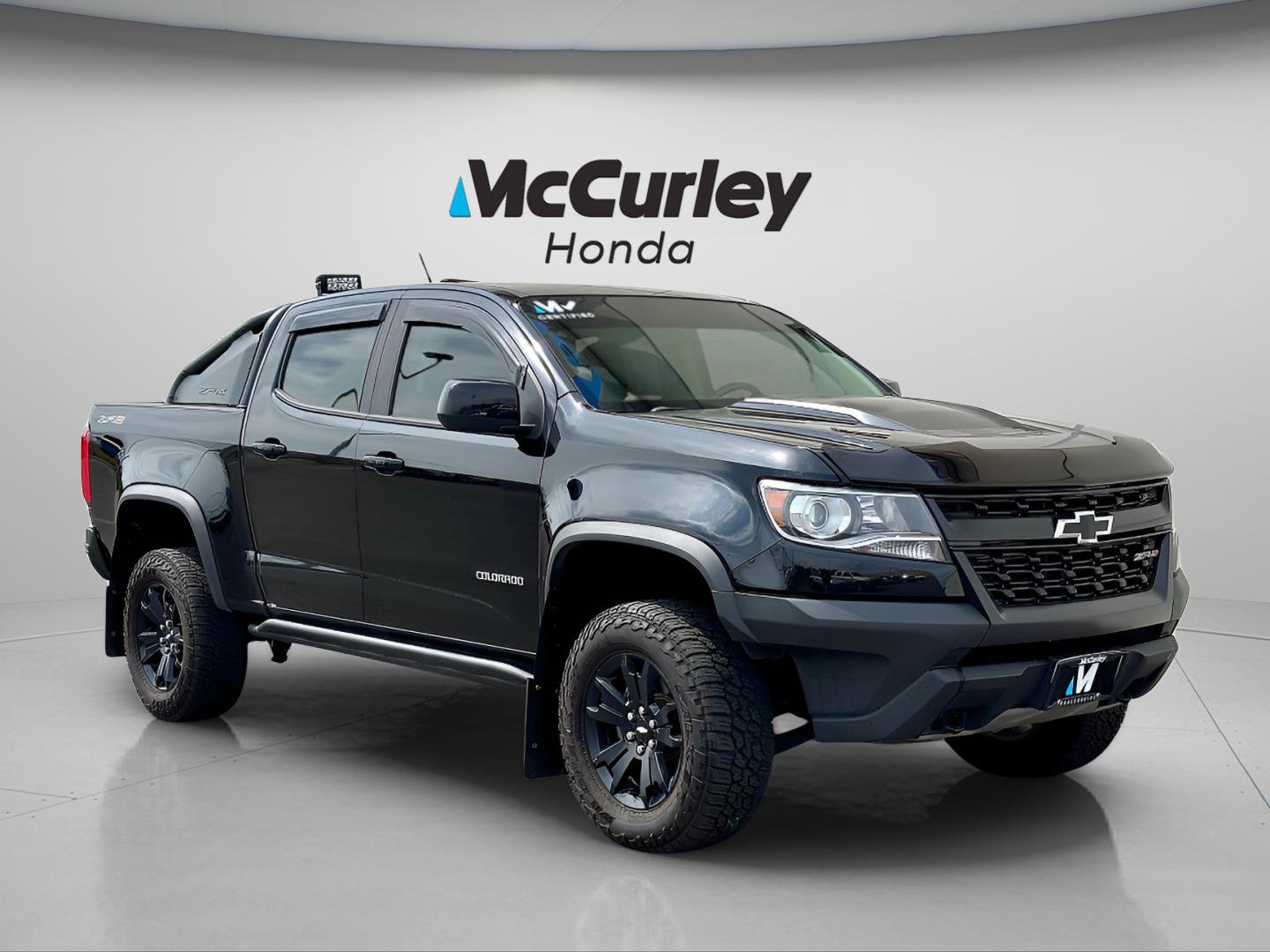 Used 2018 Chevrolet Colorado ZR2 w/ ZR2 Midnight Special Edition AWD/4WD image 1