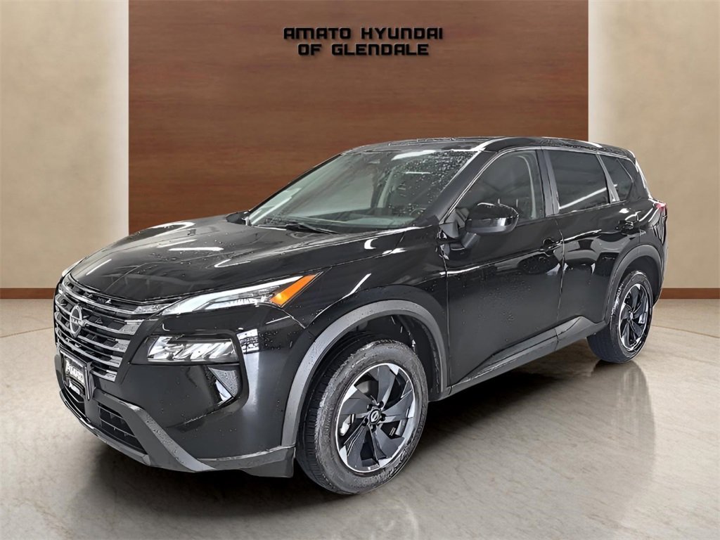 Used 2024 Nissan Rogue SV image 1