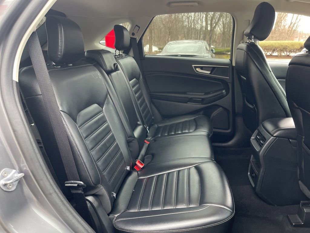 Used 2024 Ford Edge SEL image 16