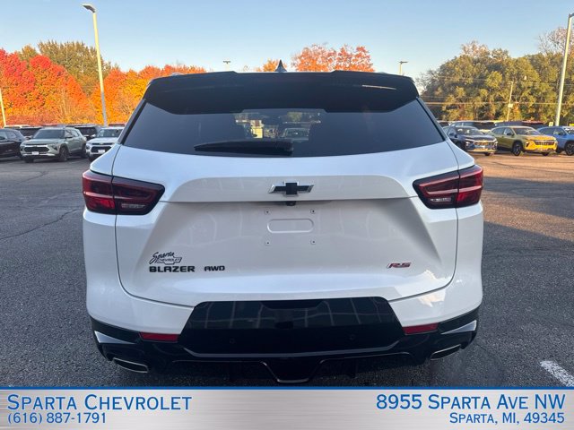 Used 2024 Chevrolet Blazer RS AWD/4WD image 4