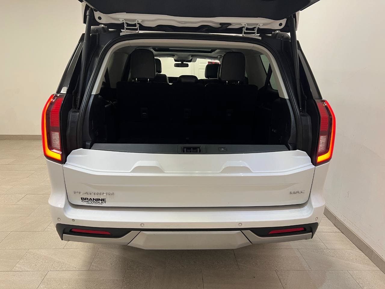 Used 2025 Ford Expedition Max Platinum AWD/4WD image 17