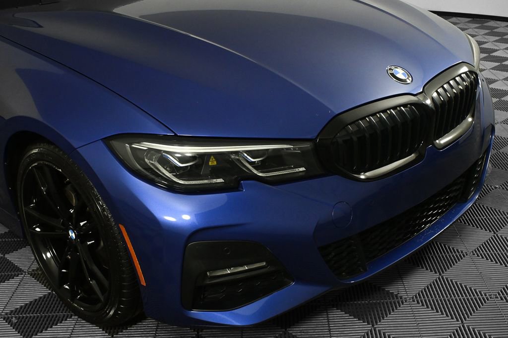 Used 2022 BMW 330i Sedan w/ M Sport Package RWD image 32