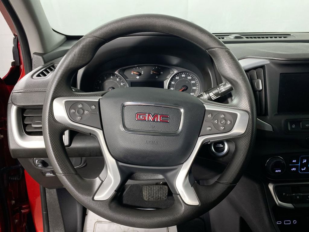 Used 2023 GMC Terrain SLE w/ Driver Convenience Package image 14