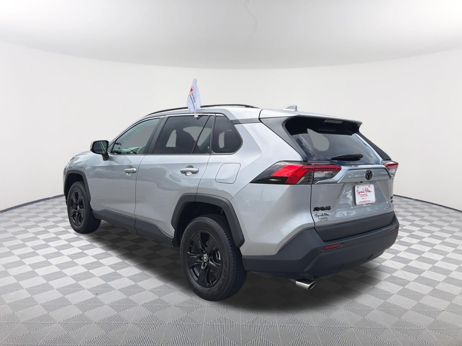 Certified 2024 Toyota RAV4 XLE w/ Weather Package AWD/4WD image 15