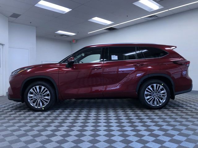New 2026 Toyota Highlander Platinum image 11