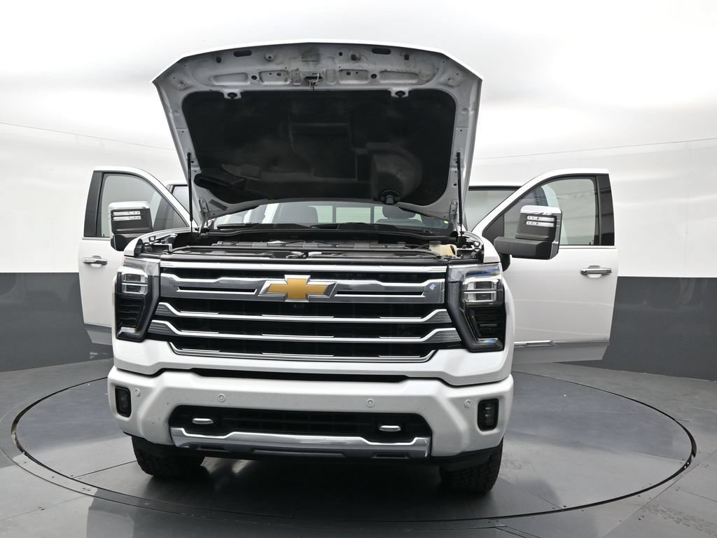 Used 2024 Chevrolet Silverado 3500 High Country w/ High Country Premium Package AWD/4WD image 33